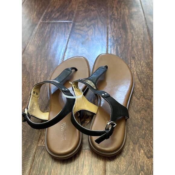 MICHAEL KORS Womens 8.5M Black Thong Flat Sandals MK Logo Casual Summer - Picture 3 of 7